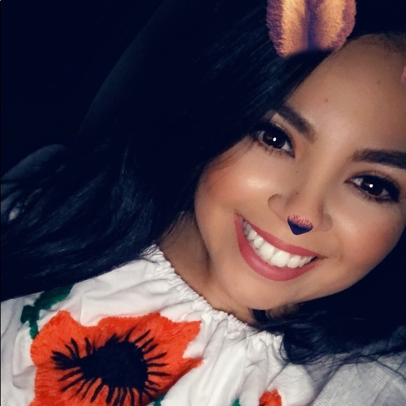 Meet your Posher, Lexie - Picture 3 of 3